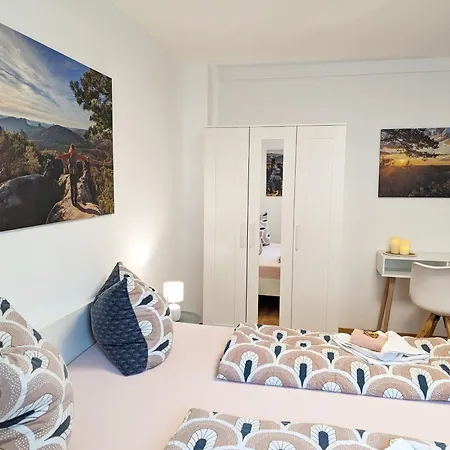 F4 - Urlaubsmagie - Grosse Fuer Bis Zu 10 Personen Apartment Sebnitz